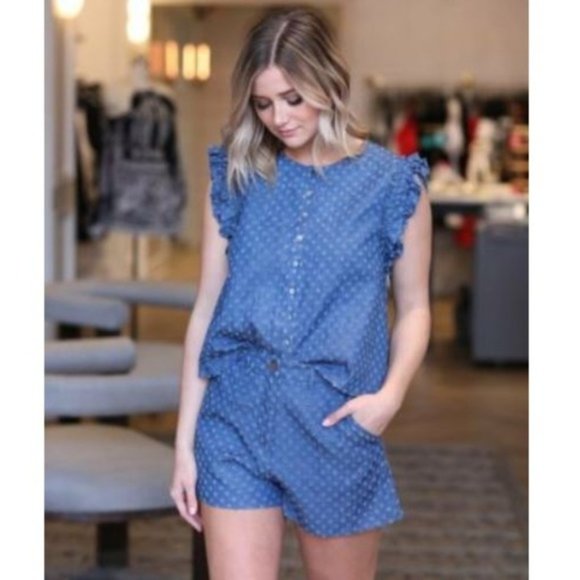 Stylestalker Jayce Eyelet Flutter Sleeves Chambray - Picture 3 of 5